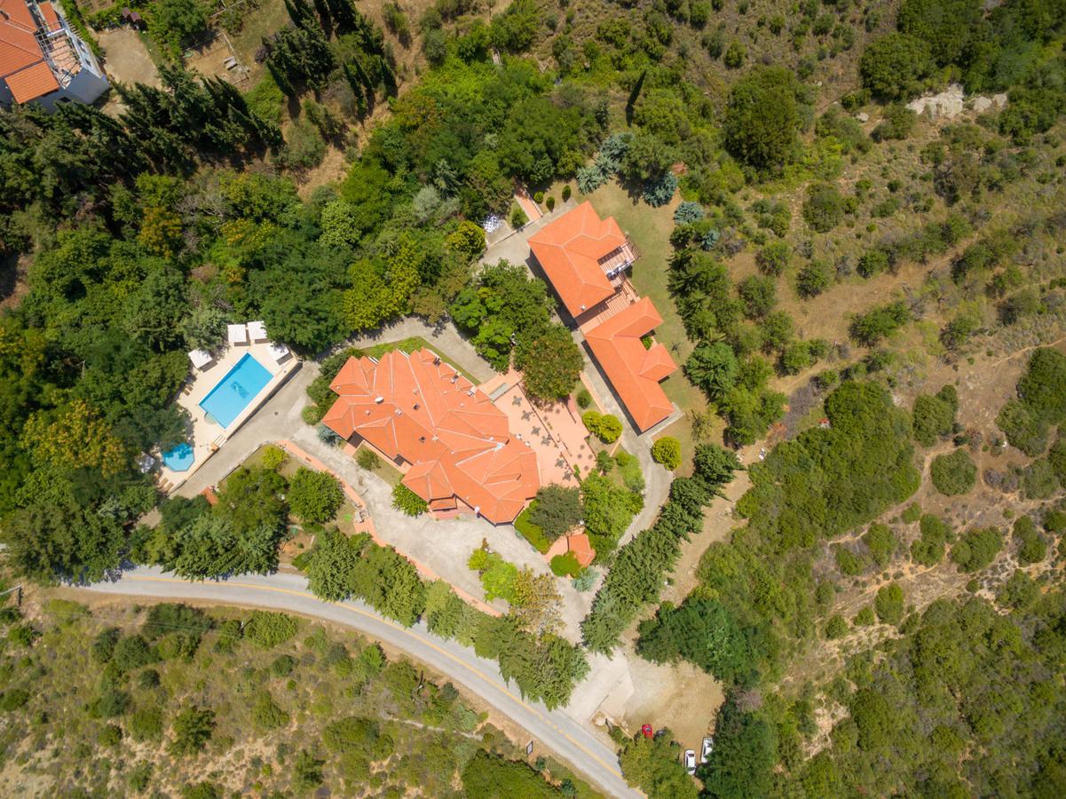 Hôtel Filosxenia Roxani Country House à Marónia Extérieur photo