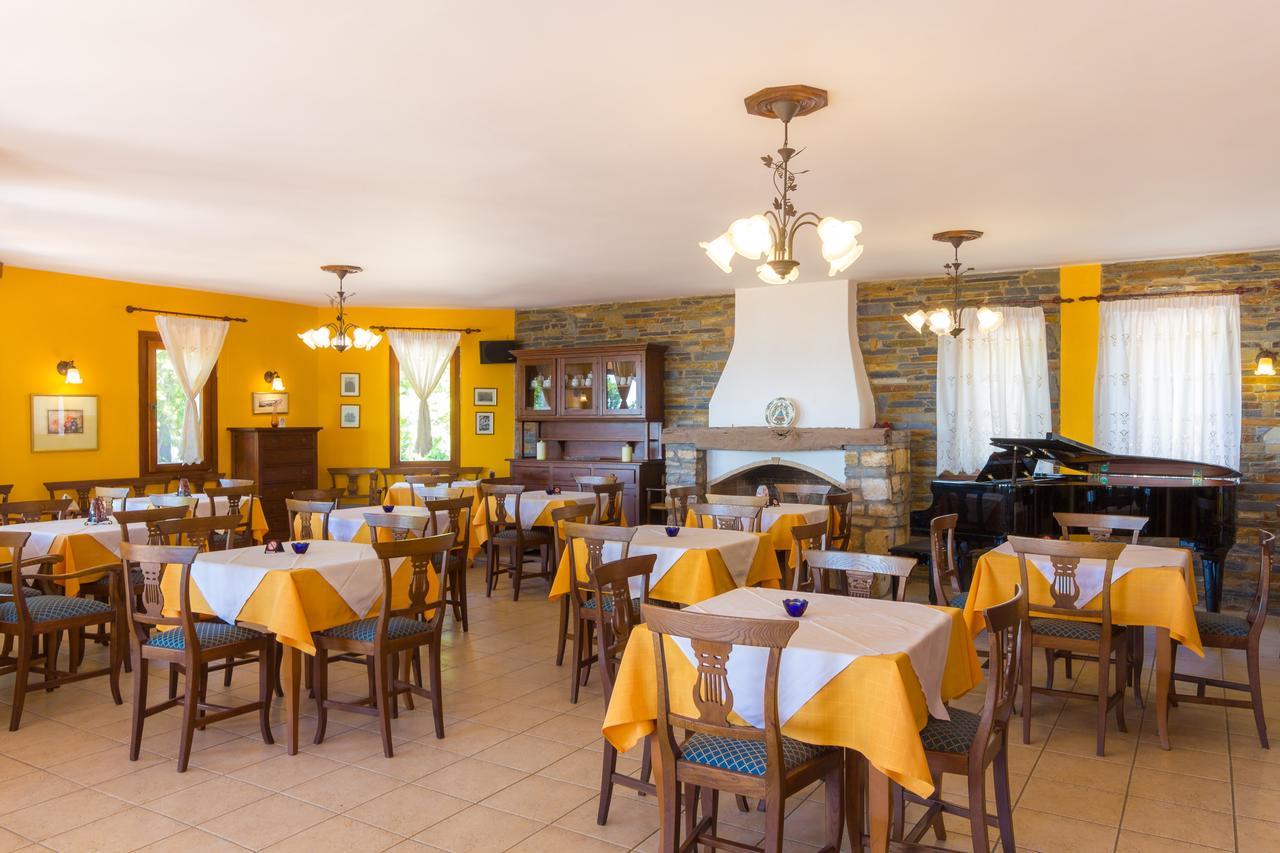 Hôtel Filosxenia Roxani Country House à Marónia Extérieur photo