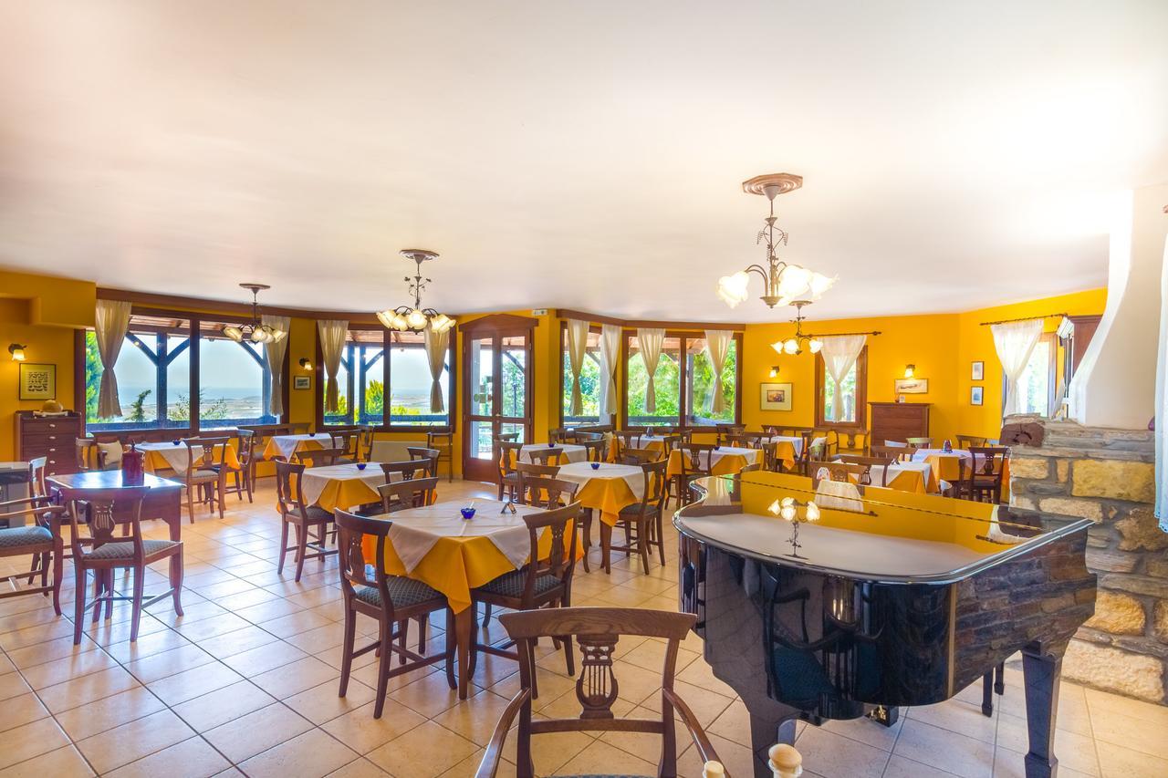 Hôtel Filosxenia Roxani Country House à Marónia Extérieur photo