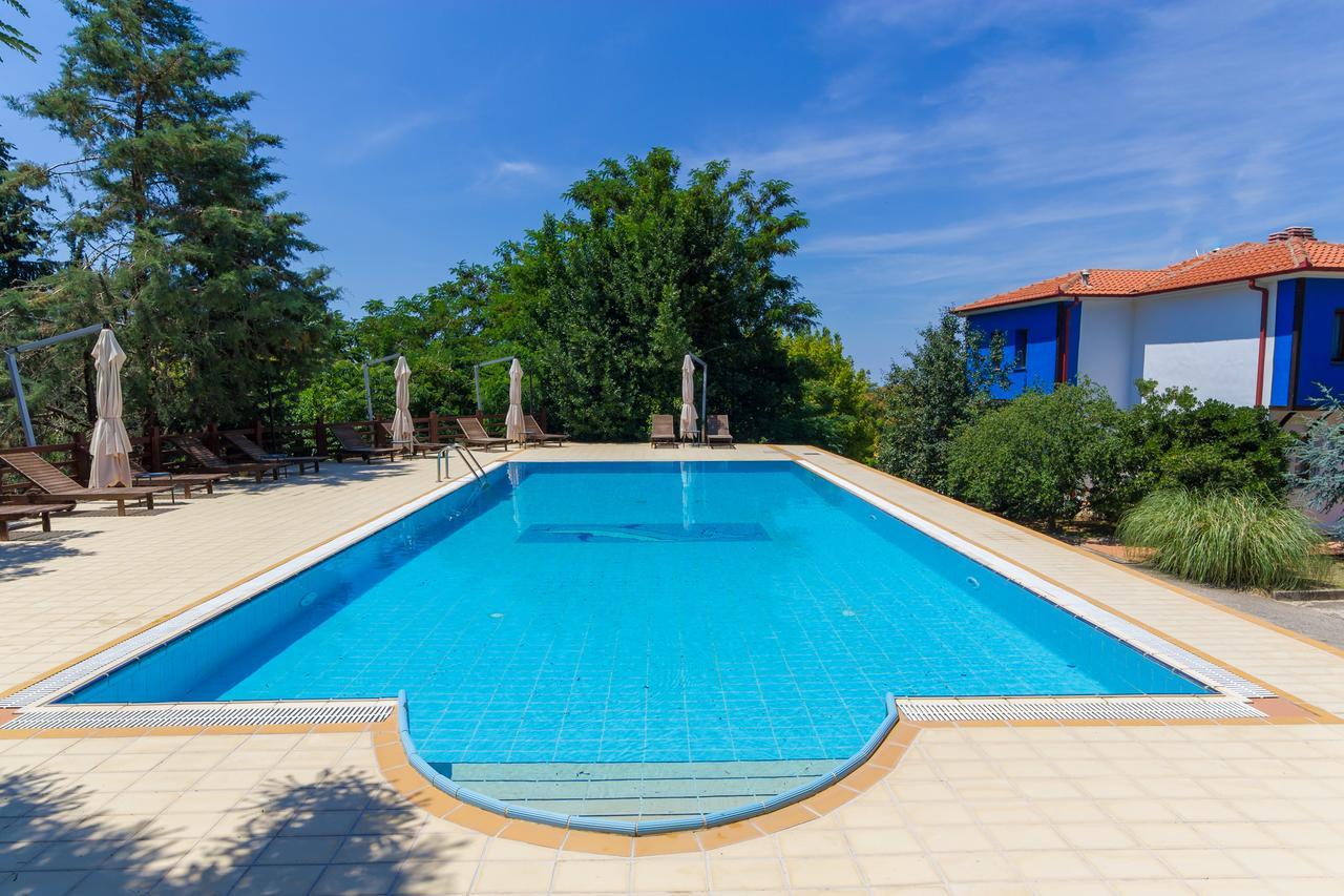 Hôtel Filosxenia Roxani Country House à Marónia Extérieur photo