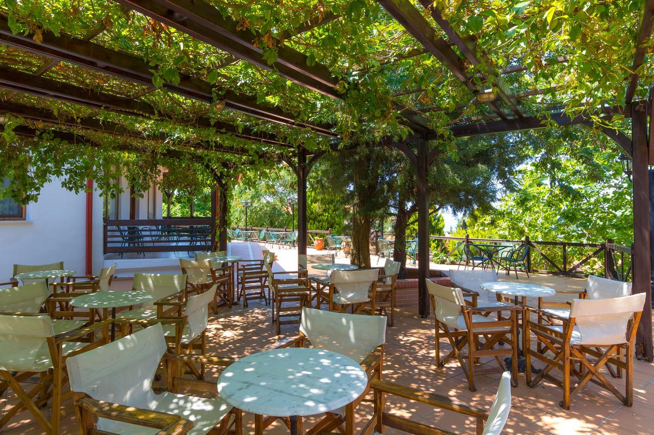 Hôtel Filosxenia Roxani Country House à Marónia Extérieur photo